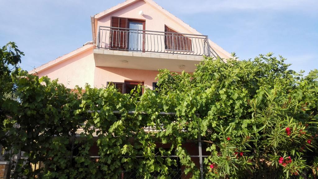 Apartment Vrulje Gornji Karin Kültér fotó