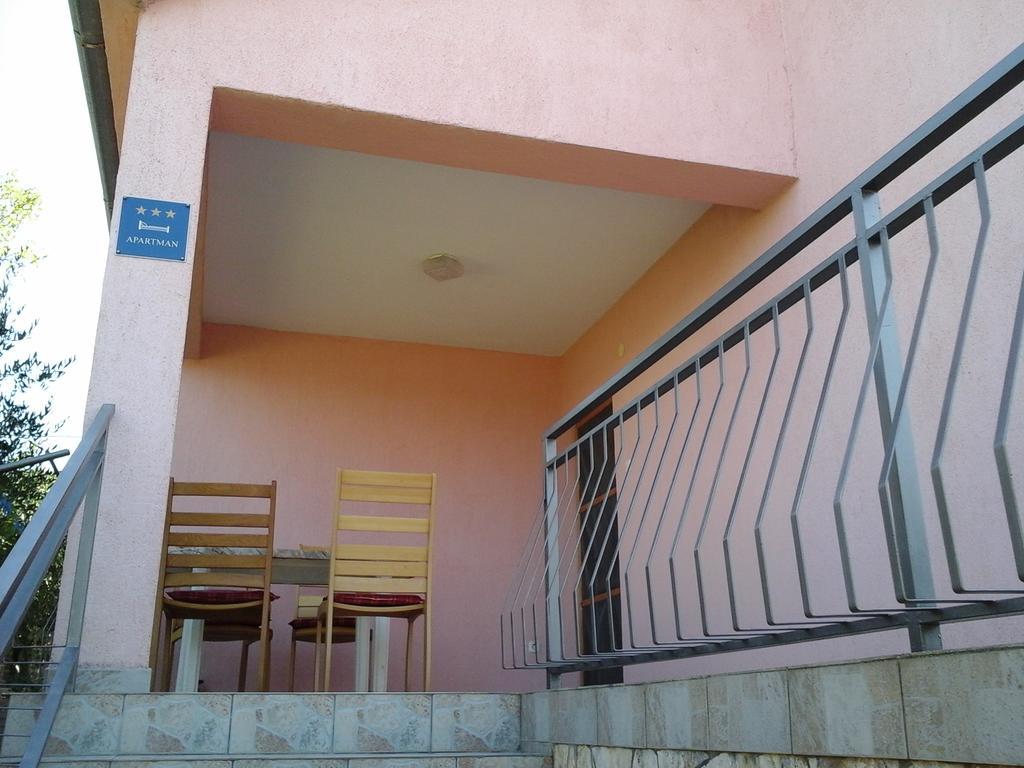 Apartment Vrulje Gornji Karin Kültér fotó