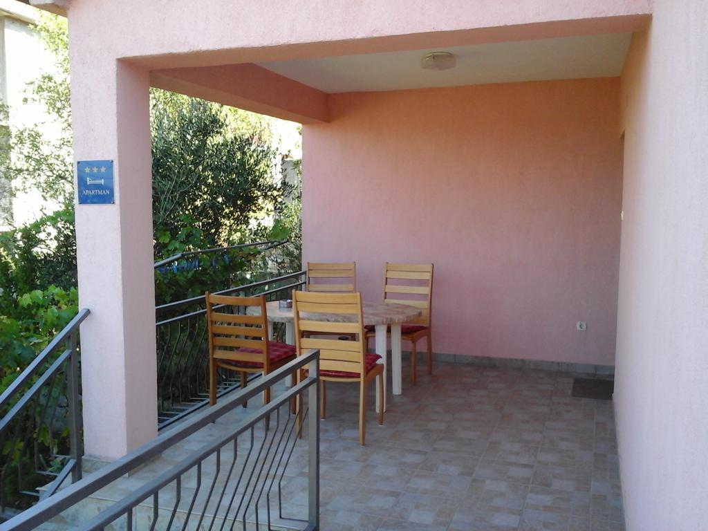 Apartment Vrulje Gornji Karin Kültér fotó